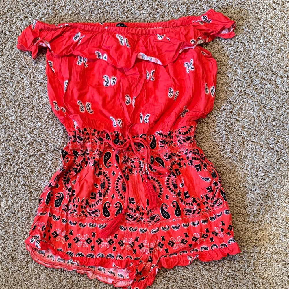 Venus Redish Paisley Romper